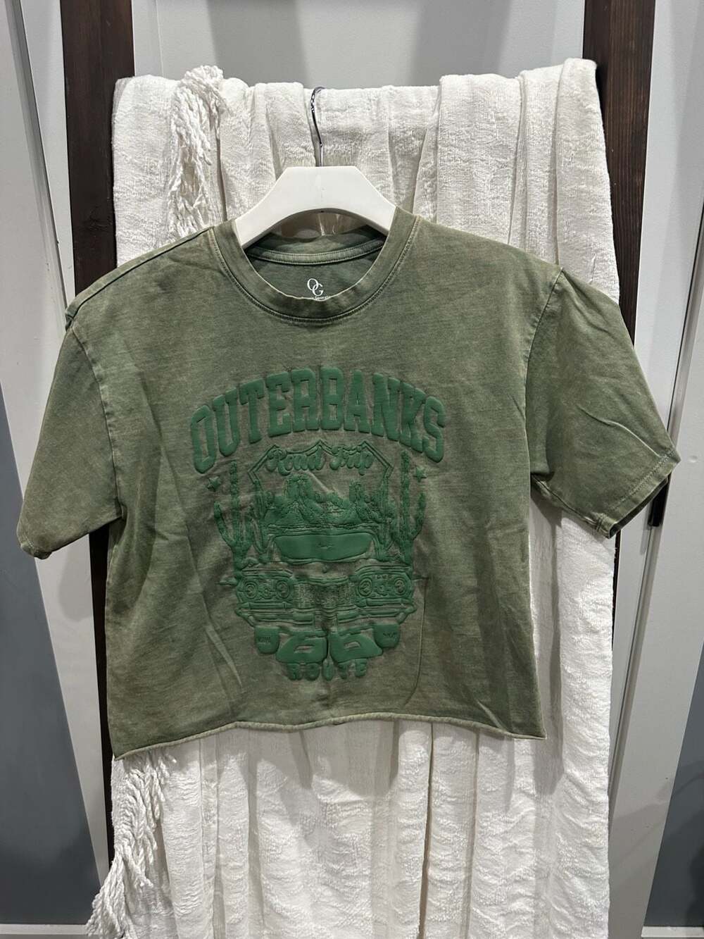 Organic Generation Outerbanks Graphic Cropped T-Shirt Size XS Green